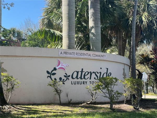 Waterside Luxury Townhomes, 719 Mill Valley Pl, West Palm Beach, Florida 33409, image 1