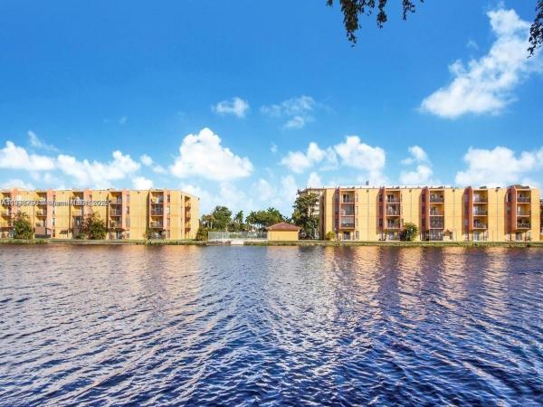 Sunset Villas, 4717 NW 7th St 304-10, Miami, Florida 33126, image 1