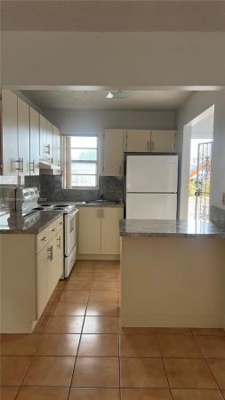 120 W 9th St #104, Hialeah, Florida 33010, image 1