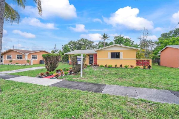 Andover, 20845 NW 1st Ave, Miami Gardens, Florida 33169, image 2