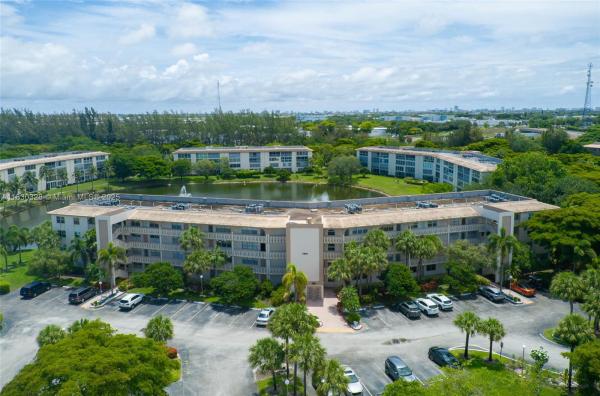 Bermuda Village, 1902 Bermuda Cir #J4, Coconut Creek, Florida 33066, image 1