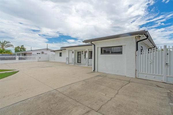 Carol City, 18030 NW 42nd Ct, Miami Gardens, Florida 33055, image 3