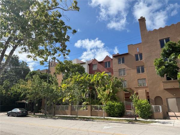 Dixie Grove Residences, 2630 SW 28th St #34, Miami, Florida 33133, image 3