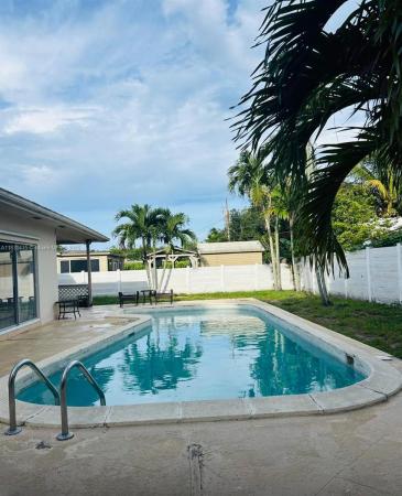 Pembroke Pines No HOA, 6790 SW 10th Ct, Pembroke Pines, Florida 33023, image 1