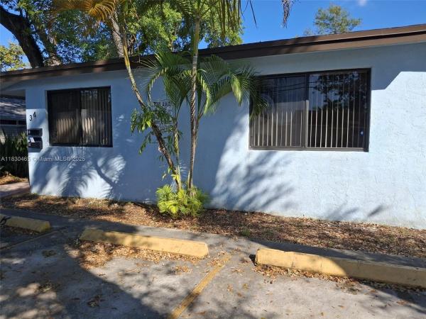 34 SW 9th St #1-2, Hallandale Beach, Florida 33009, image 1