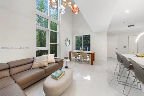 455 NE 39th St #112, Miami, Florida 33137, image 1