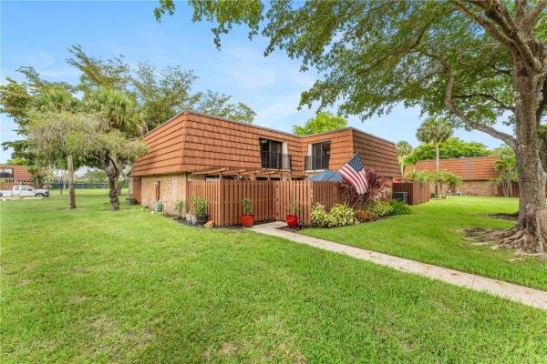 Village At Lake Pine, 11883 SW 9th Mnr, Davie, Florida 33325, image 1
