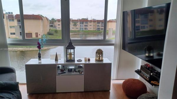 Sunrise Lakes 3, 8951 Sunrise Lakes Blvd #310, Sunrise, Florida 33322, image 1