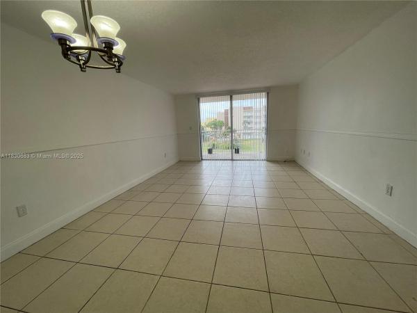 Coral Gate East, 6940 NW 186th St #1-329, Hialeah, Florida 33015, image 3