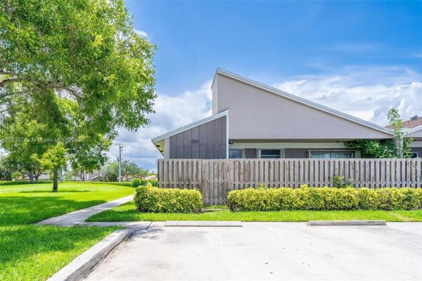 500 S Woodgate Cir #A, Sunrise, Florida 33326, image 1