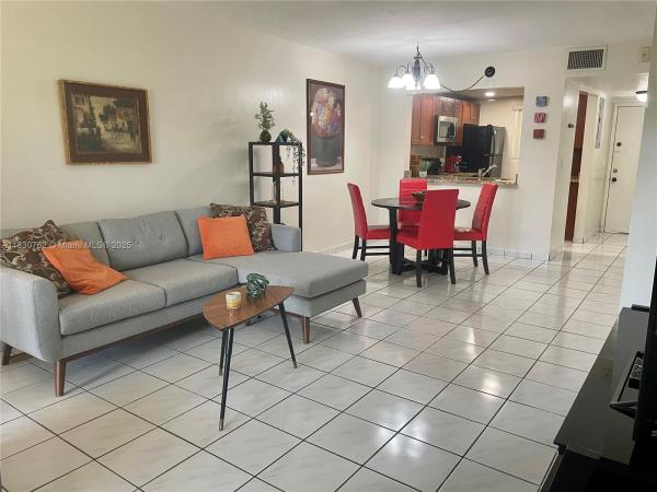 14921 SW 104th St 1-101, Miami, Florida 33196, image 1