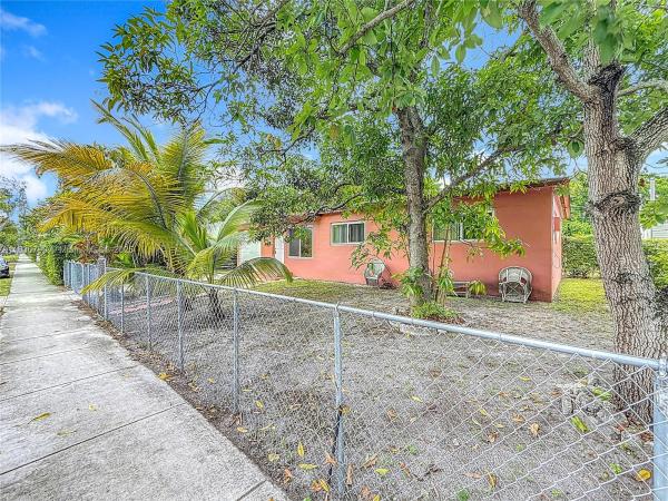 Fleeman Heights, 15705 NE 10th Ave, North Miami Beach, Florida 33162, image 1