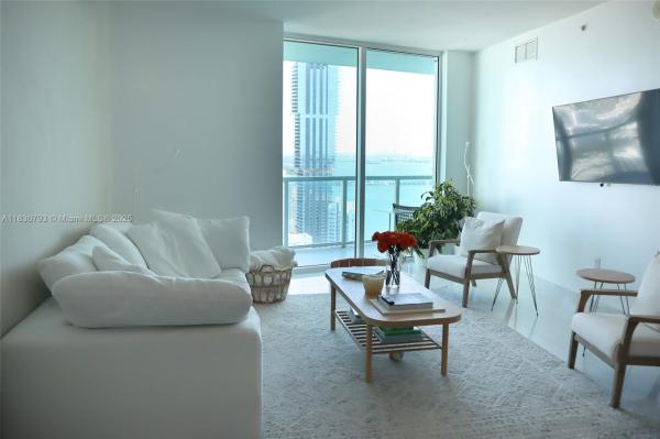 Quantum On The Bay, 1900 N Bayshore Dr #3804, Miami, Florida 33132, image 2