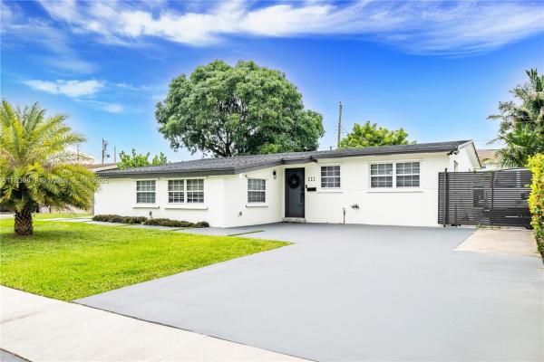 Boulevard Heights, 111 SW 68th Blvd, Pembroke Pines, Florida 33023, image 1