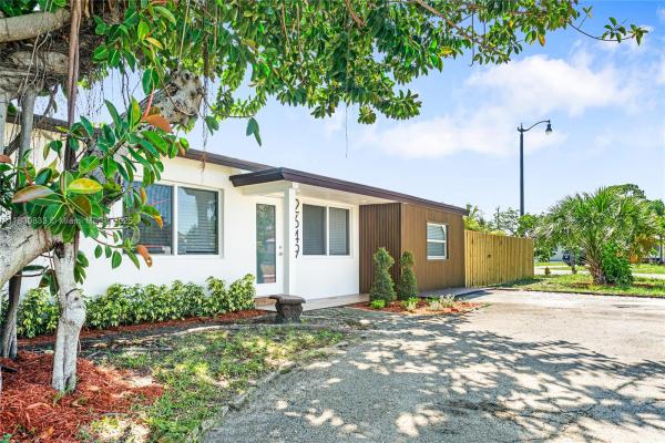 Collier Manor, 2649 NE 13th Ter, Pompano Beach, Florida 33064, image 1