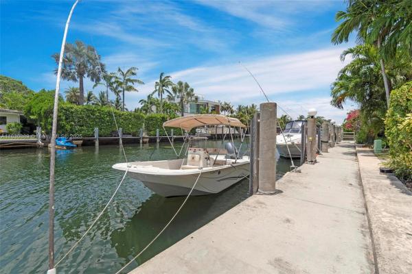 1426 NE 105th St #D9, Miami, Florida 33138, image 1