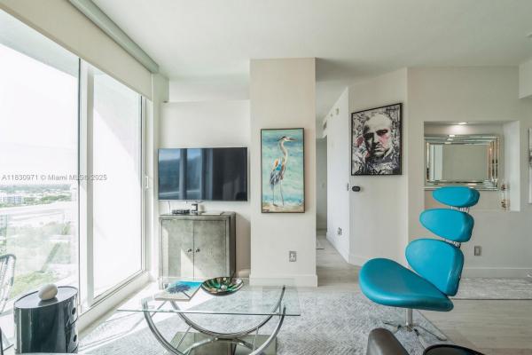 Strada 315, 315 NE 3rd Ave #1602, Fort Lauderdale, Florida 33301, image 1