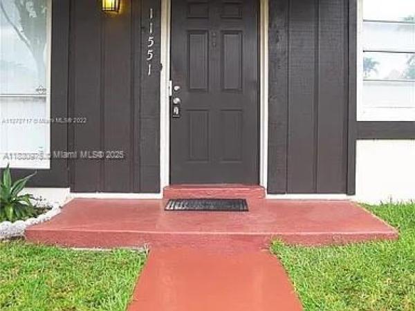 Devon Aire Villas, 11551 SW 123rd Ave, The Crossings, Florida 33186, image 2