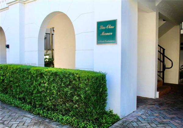 Las Olas Manor, 1212 SE 2nd Ct #103, Fort Lauderdale, Florida 33301, image 1