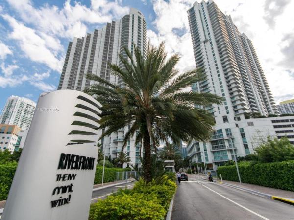 Wind, 350 S Miami Ave #3302, Miami, Florida 33130, image 1