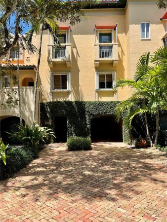 Royal Harbour Yacht Club, 6204 Paradise Point Dr, Palmetto Bay, Florida 33157, image 1