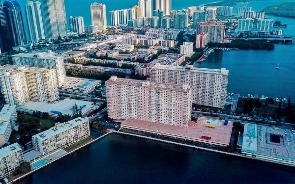 Winston Towers 200, 251 174th St 911, Sunny Isles Beach, Florida 33160, image 1