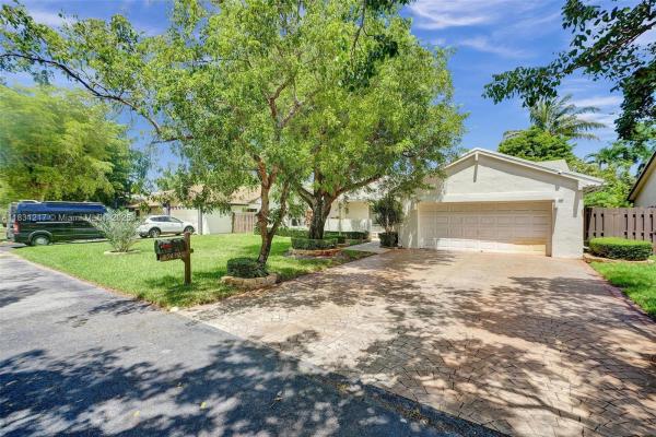 5432 SW 150th Pl, Miami, Florida 33185, image 1