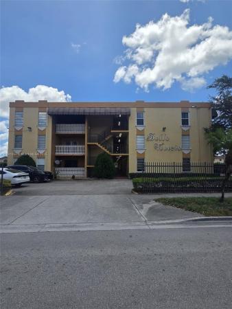 Bella Venezia, 575 W 69th St #207, Hialeah, Florida 33014, image 1