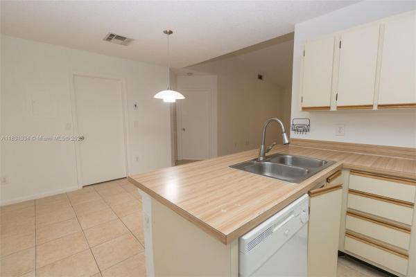 18328 NW 68 Ave P, Hialeah, Florida 33015, image 1