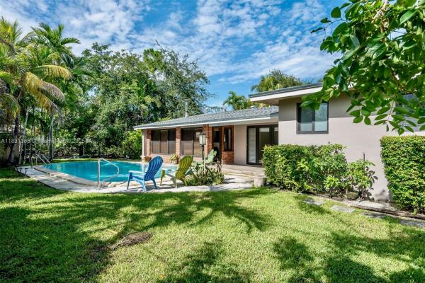 9100 SW 81st Ave, Unincorporated Dade County, Florida 33156, image 1