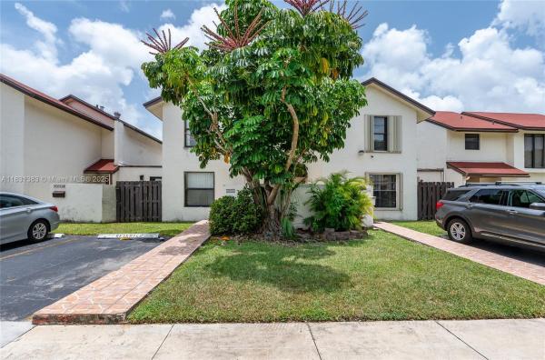 Spring Lakes Village, 10114 NW 4th Ln #3-12, Fountainebleau, Florida 33172, image 3