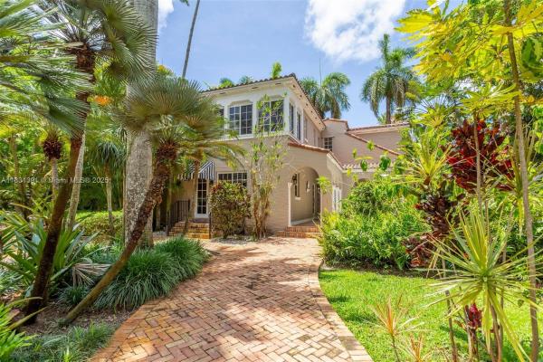 Casa Paradiso, 13599 Old Cutler Rd, Pinecrest, Florida 33156, image 1