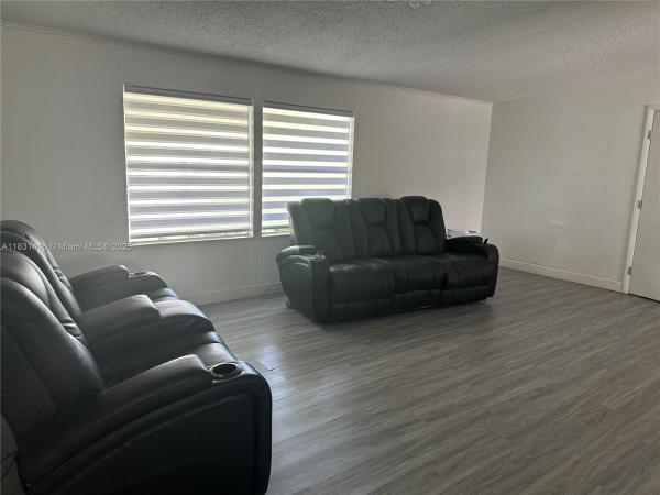 19800 SW 180 Ave 29, Unincorporated Dade County, Florida 33187, image 1
