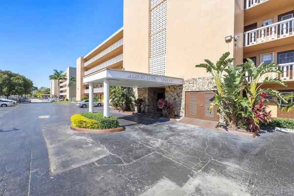 Meadowbrook Towers, 219 NE 14th Ave #101, Hallandale Beach, Florida 33009, image 1
