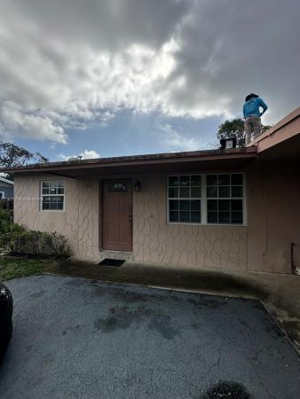 Commonwealth Manor, 1360 SW 6th Ter, Deerfield Beach, Florida 33441, image 1