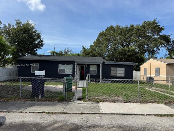 1240 NW 86th St, Unincorporated Dade County, Florida 33147, image 1