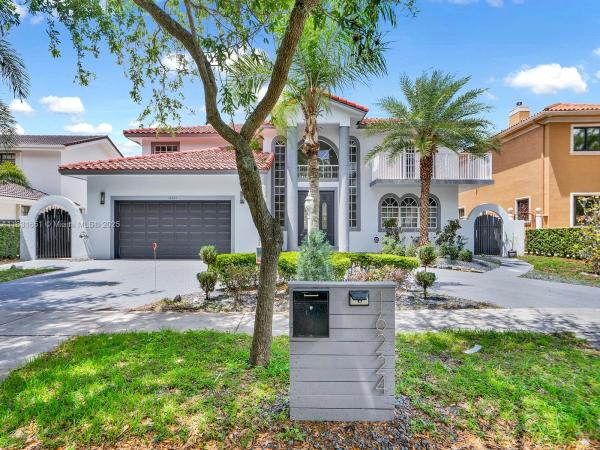 16224 NW 82nd Pl, Miami, Florida 33016, image 1