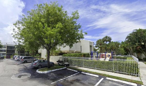Villa Dorada, 20381 NE 30th Ave #410-7, Aventura, Florida 33180, image 2