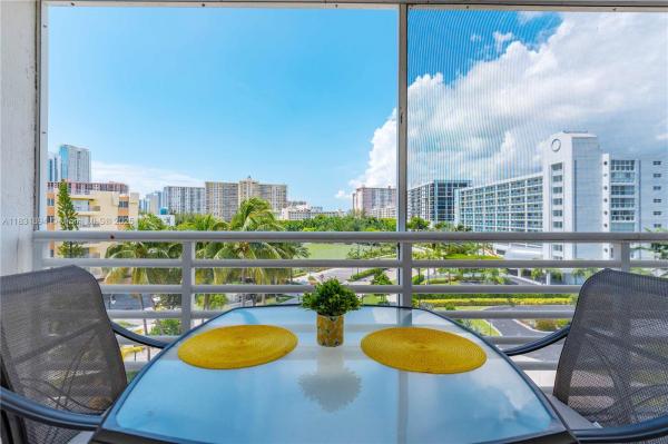 Le Frontenac, 17801 N Bay Rd #607, Sunny Isles Beach, Florida 33160, image 1