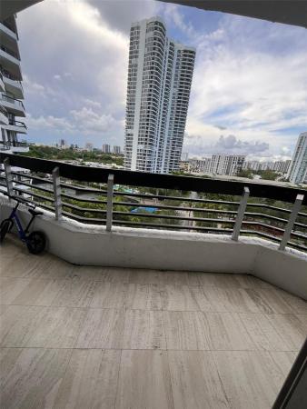 Mystic Pointe Tower 300, 3600 Mystic Pointe Dr 1010, Aventura, Florida 33180, image 1