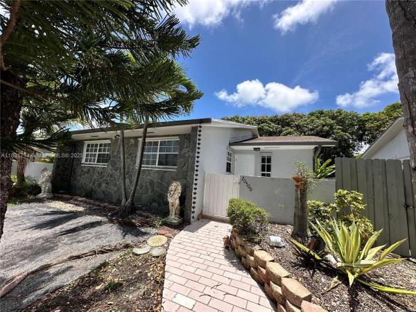 Saga View, 20500 SW 92nd Pl, Cutler Bay, Florida 33189, image 1