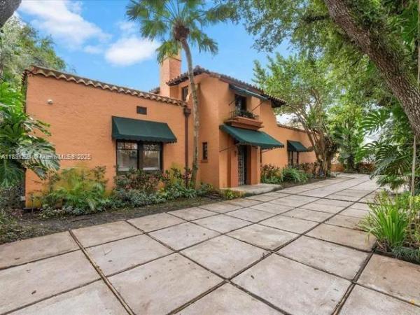 Granada, 1006 S Greenway Dr, Coral Gables, Florida 33134, image 1
