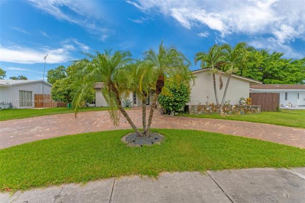 Bel Aire, 10600 SW 199th St, Cutler Bay, Florida 33157, image 3