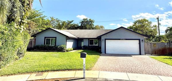 Rolling Hills Lake Estates, 2980 SW 82nd Way, Davie, Florida 33328, image 1