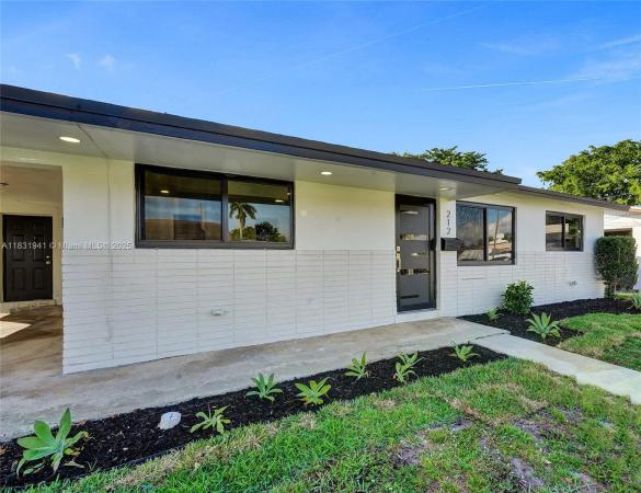 College Homesites, 212 SW 11th Ave, Dania Beach, Florida 33004, image 1