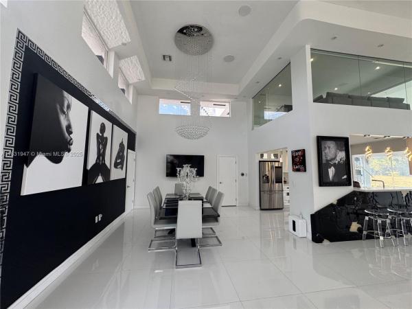 6003 Umbrella Tree Ln, Fort Lauderdale, Florida 33319, image 1