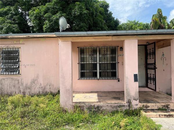 Pine Tree Park, 2932 NW 159th St, Miami Gardens, Florida 33054, image 2