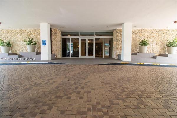 Four Winds, 9225 Collins Ave #PH B, Surfside, Florida 33154, image 1