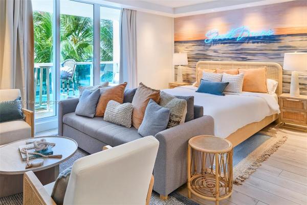 Roney Palace, 2301 Collins Ave #329, Miami Beach, Florida 33139, image 1