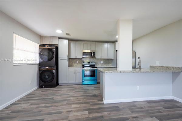 The Oaks, 4111 Stirling Rd #509, Dania Beach, Florida 33314, image 1